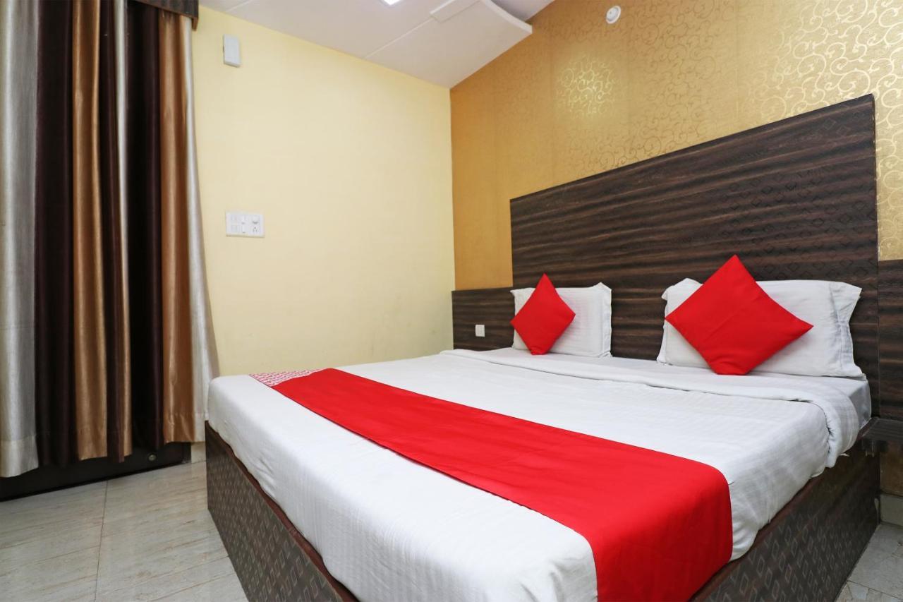 Oyo Flagship 8393 Hotel Park Avenue Lucknow Extérieur photo